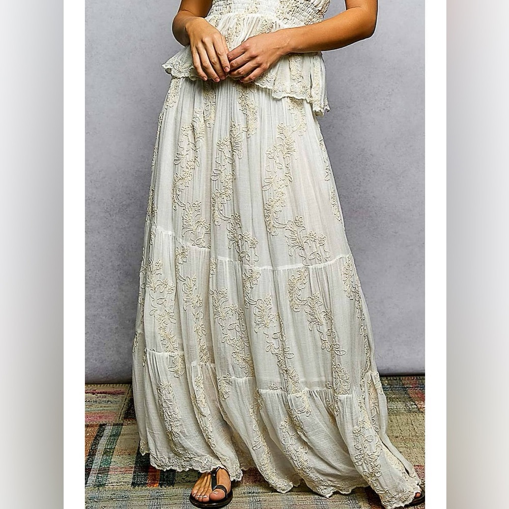 POL Ivory Lace Tiered Maxi Skirt